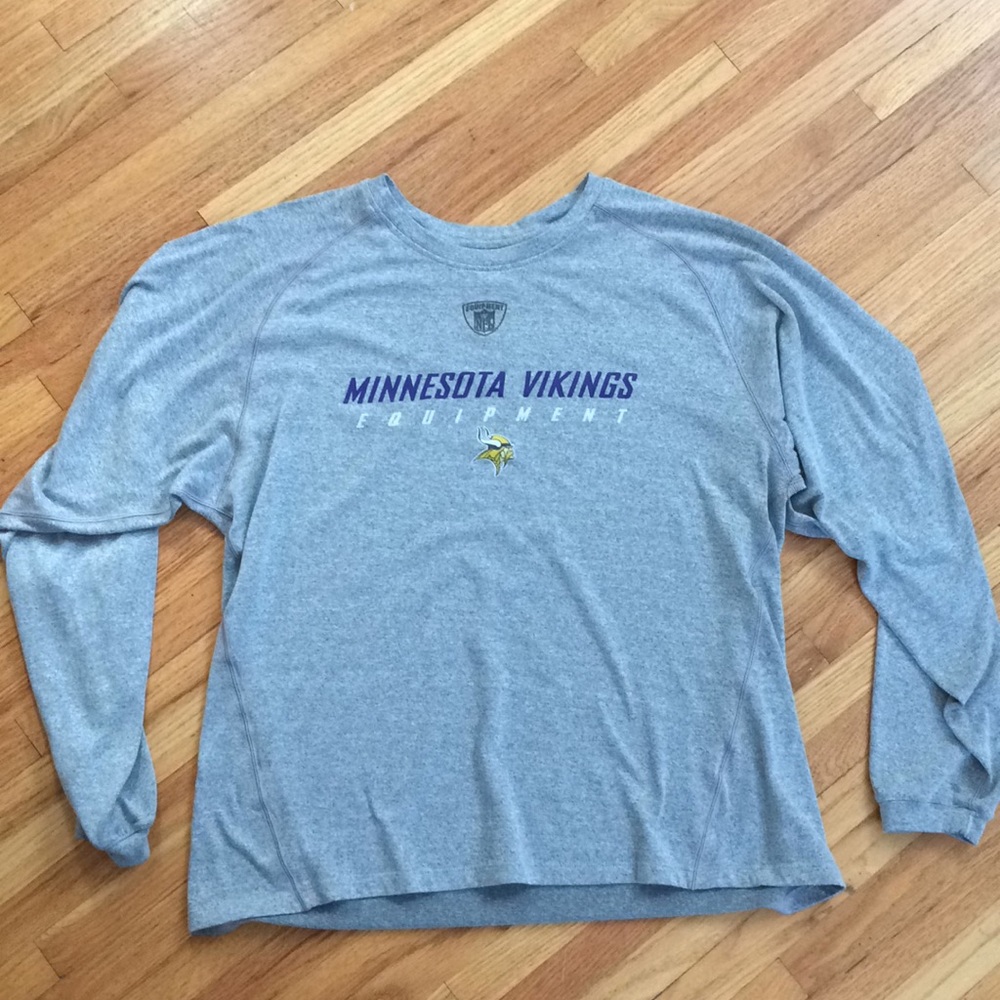 VIKINGS grey long sleeve shirt
